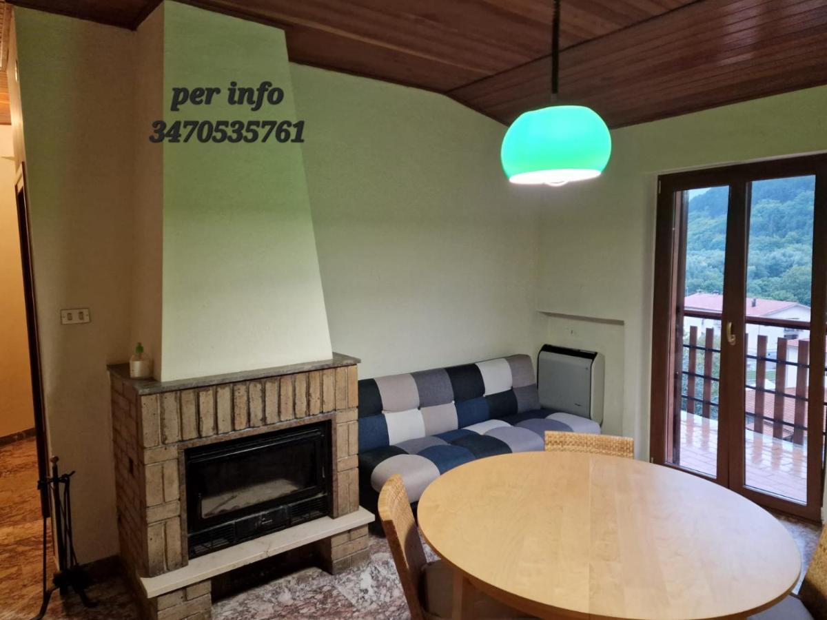 Luxury Lake Villa Villetta Barrea Eksteriør billede